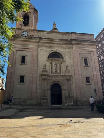 3 soveværelse Lejlighed til salg i Centro, Almería by - € 270.000 (Ref: 9343417)