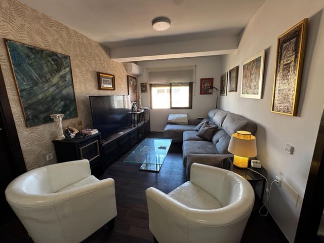 3 soveværelse Lejlighed til salg i Centro, Almería by - € 270.000 (Ref: 9343417)