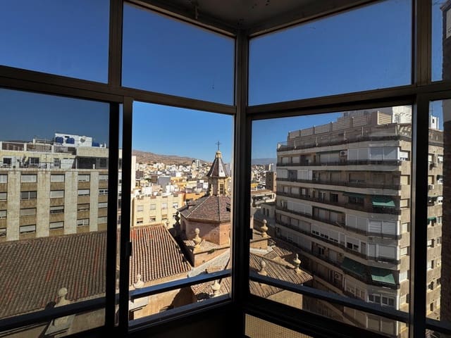 3 soveværelse Lejlighed til salg i Centro, Almería by - € 270.000 (Ref: 9343417)