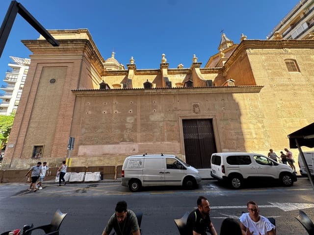 3 soveværelse Lejlighed til salg i Centro, Almería by - € 270.000 (Ref: 9343417)