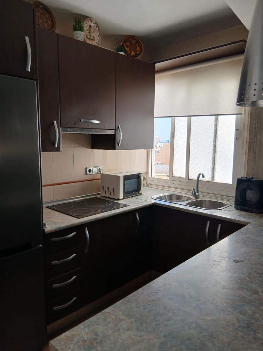 3 makuuhuone Asunto myytävänä paikassa Almeria kaupunki - 270 000 € (Ref: 9343417)