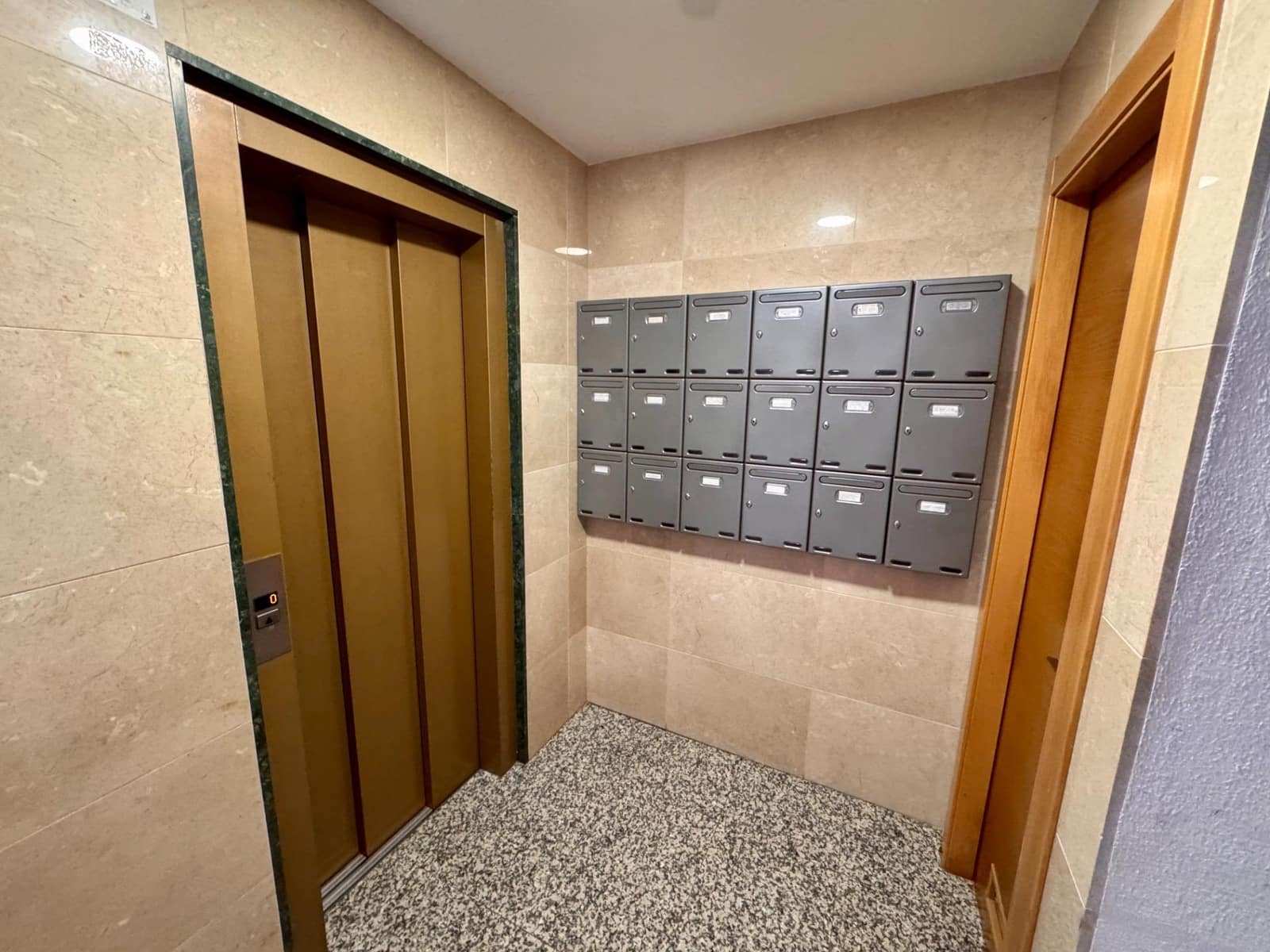 4 chambre Appartement à vendre à Almeria ville - 235 000 € (Ref: 9343418)