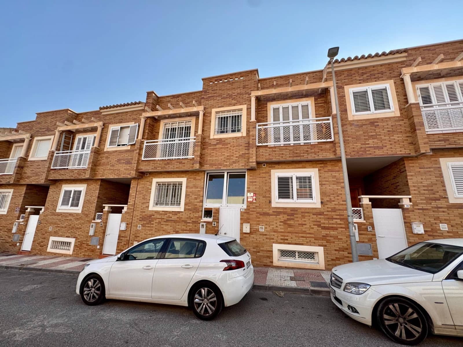 3 makuuhuone Rivitalo myytävänä paikassa Aguadulce (Almeria) - 369 000 € (Ref: 9343420)