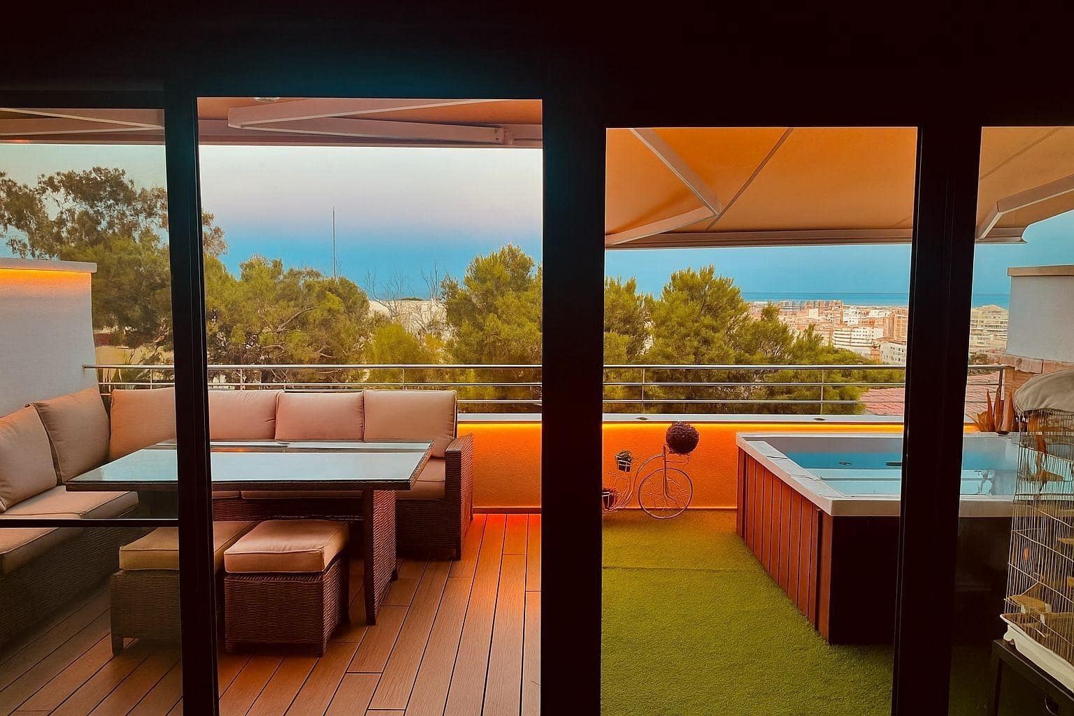 2 chambre Penthouse à vendre à Almeria ville - 249 000 € (Ref: 9343421)