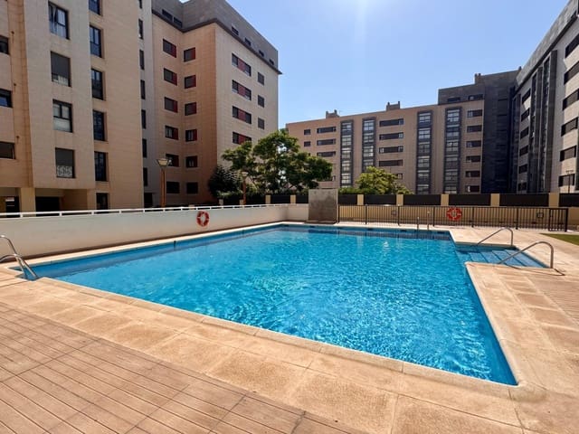 3 makuuhuone Asunto myytävänä paikassa Almería kaupunki mukana uima-altaan 
autotalli - 320 000 € (Ref: 9343422)