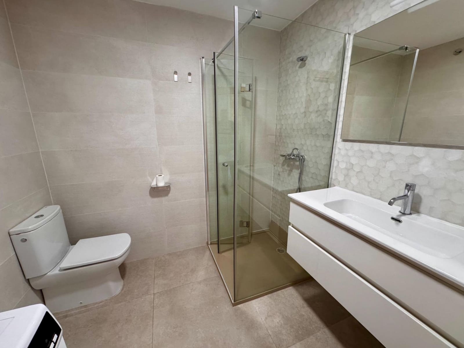 3 makuuhuone Asunto myytävänä paikassa Almeria kaupunki mukana uima-altaan 
autotalli - 320 000 € (Ref: 9343422)