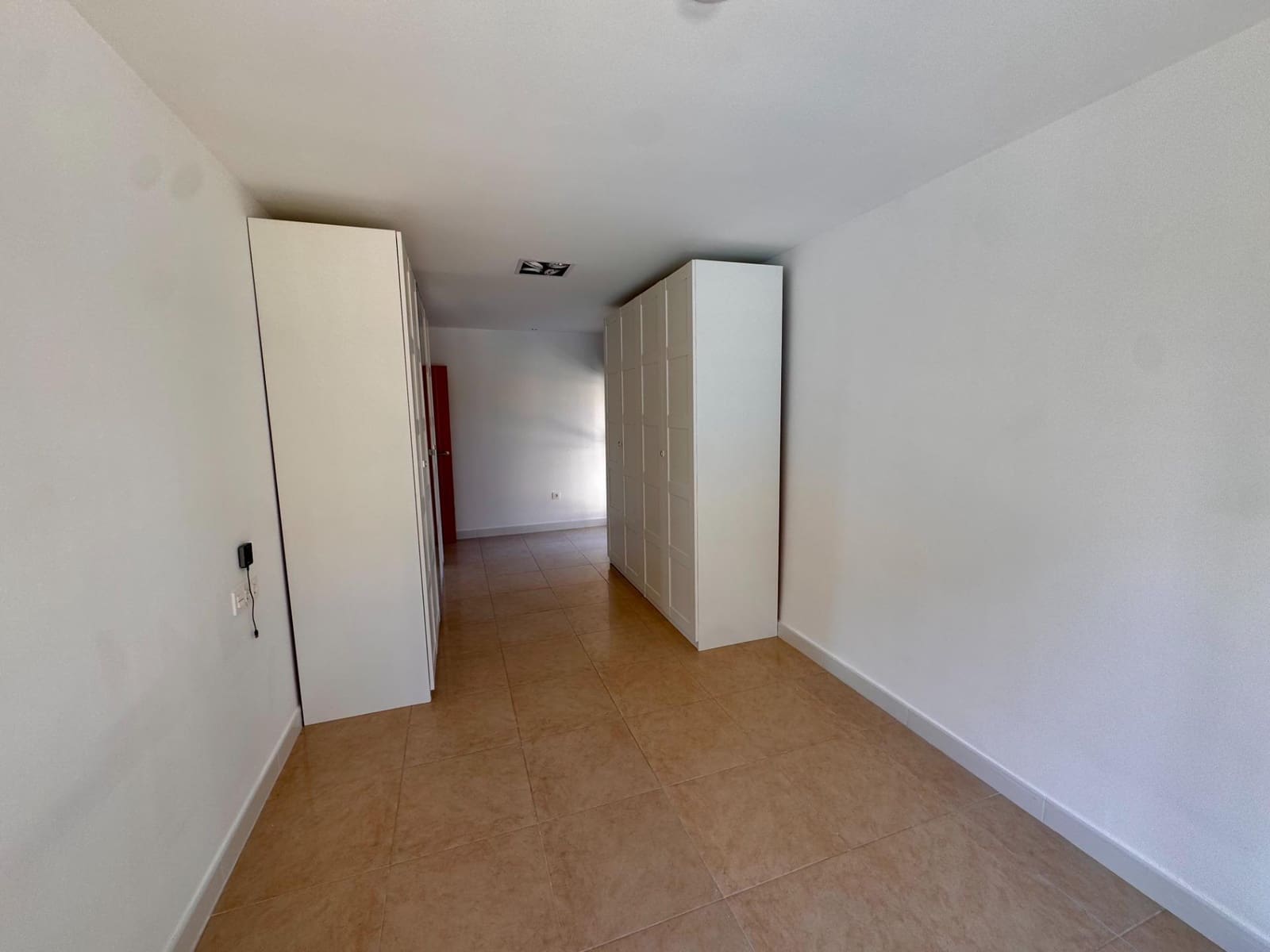 3 makuuhuone Asunto myytävänä paikassa Almeria kaupunki mukana uima-altaan 
autotalli - 320 000 € (Ref: 9343422)