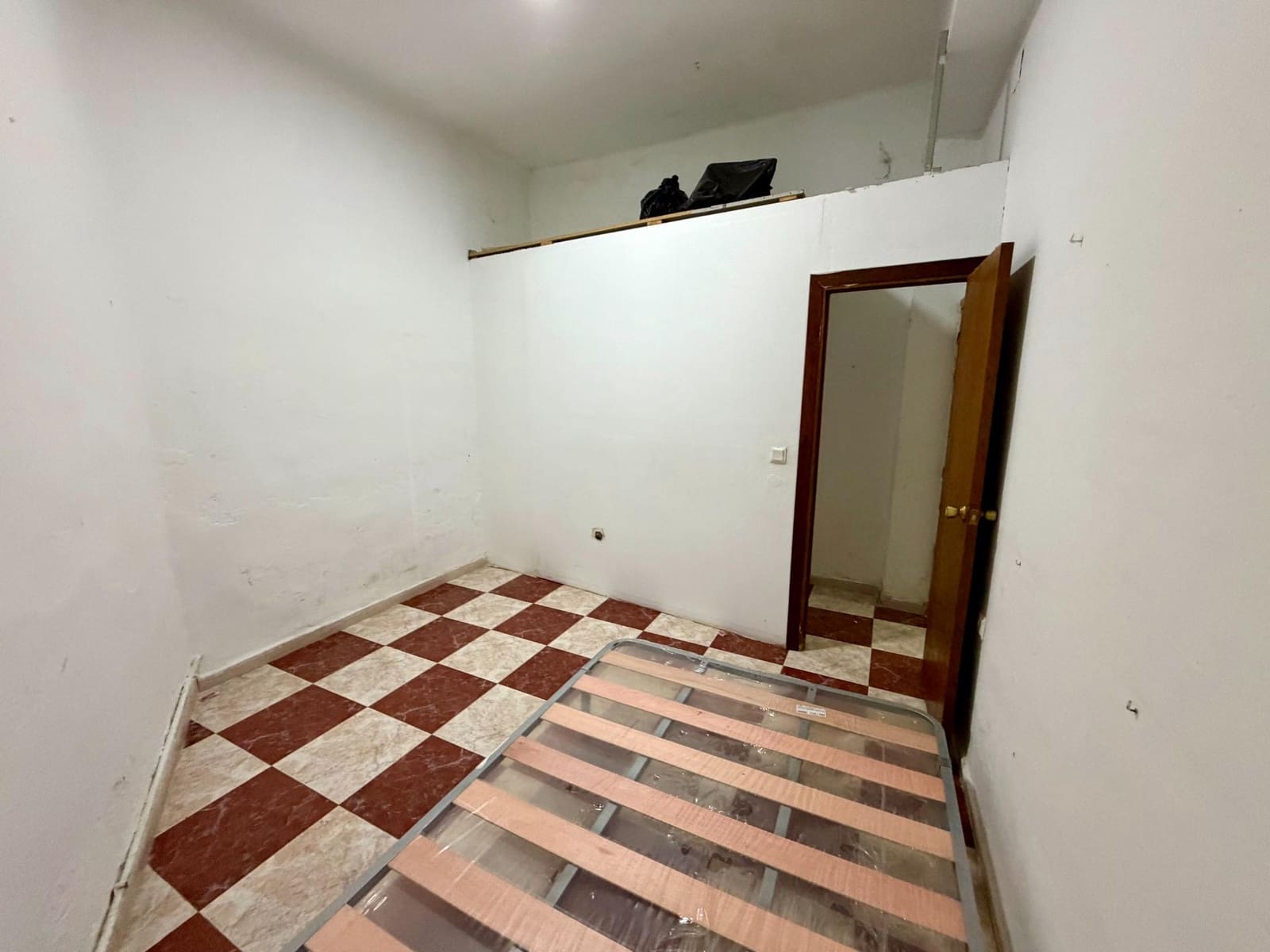 2 sovrum Lägenhet till salu i Almeria stad med garage - 115 000 € (Ref: 9343423)