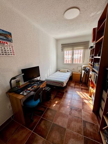 4 soverom Rekkehus til salgs i Almería by med garasje - € 369 900 (Ref: 9343424)