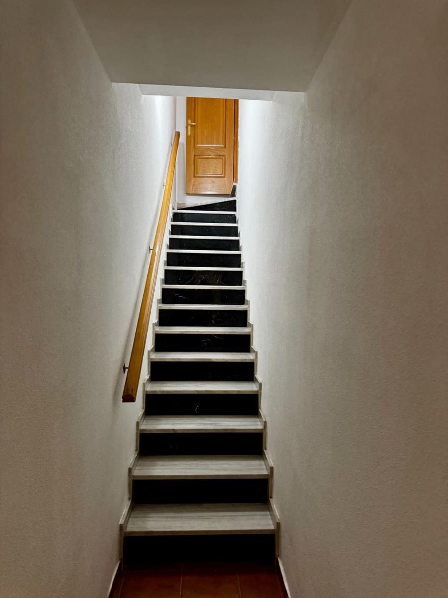 4 sypialnia Dom szeregowy na sprzedaż w Miasto Almeria z garażem - 369 900 € (Ref: 9343424)