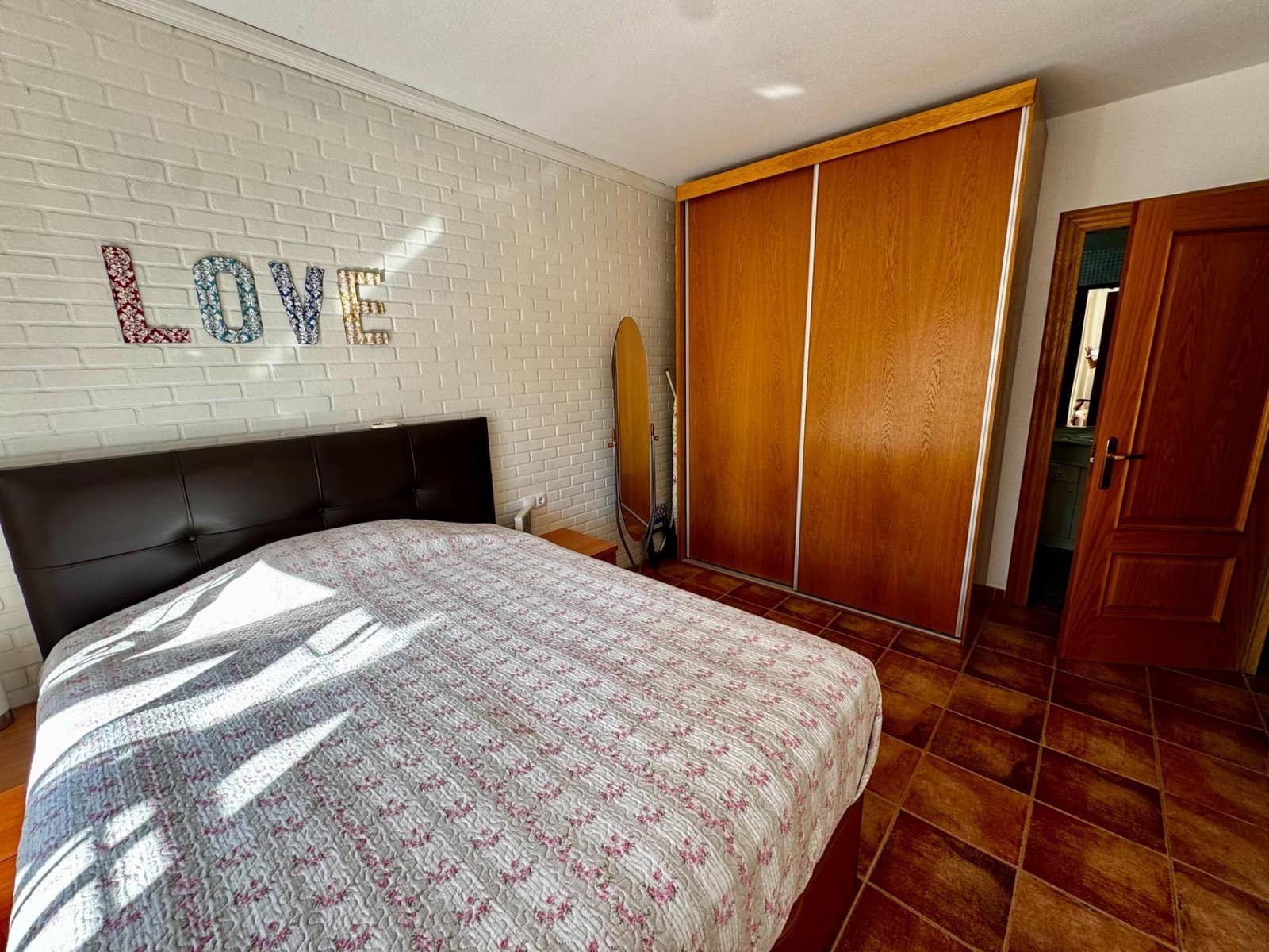 4 sypialnia Dom szeregowy na sprzedaż w Miasto Almeria z garażem - 369 900 € (Ref: 9343424)