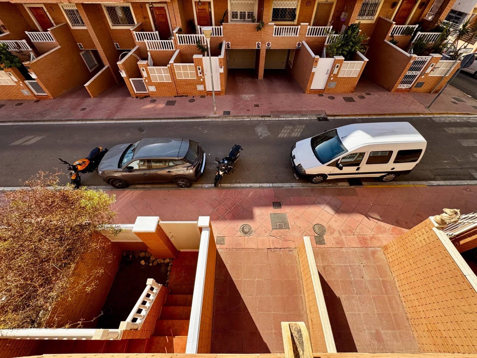 4 sypialnia Dom szeregowy na sprzedaż w Miasto Almeria z garażem - 369 900 € (Ref: 9343424)