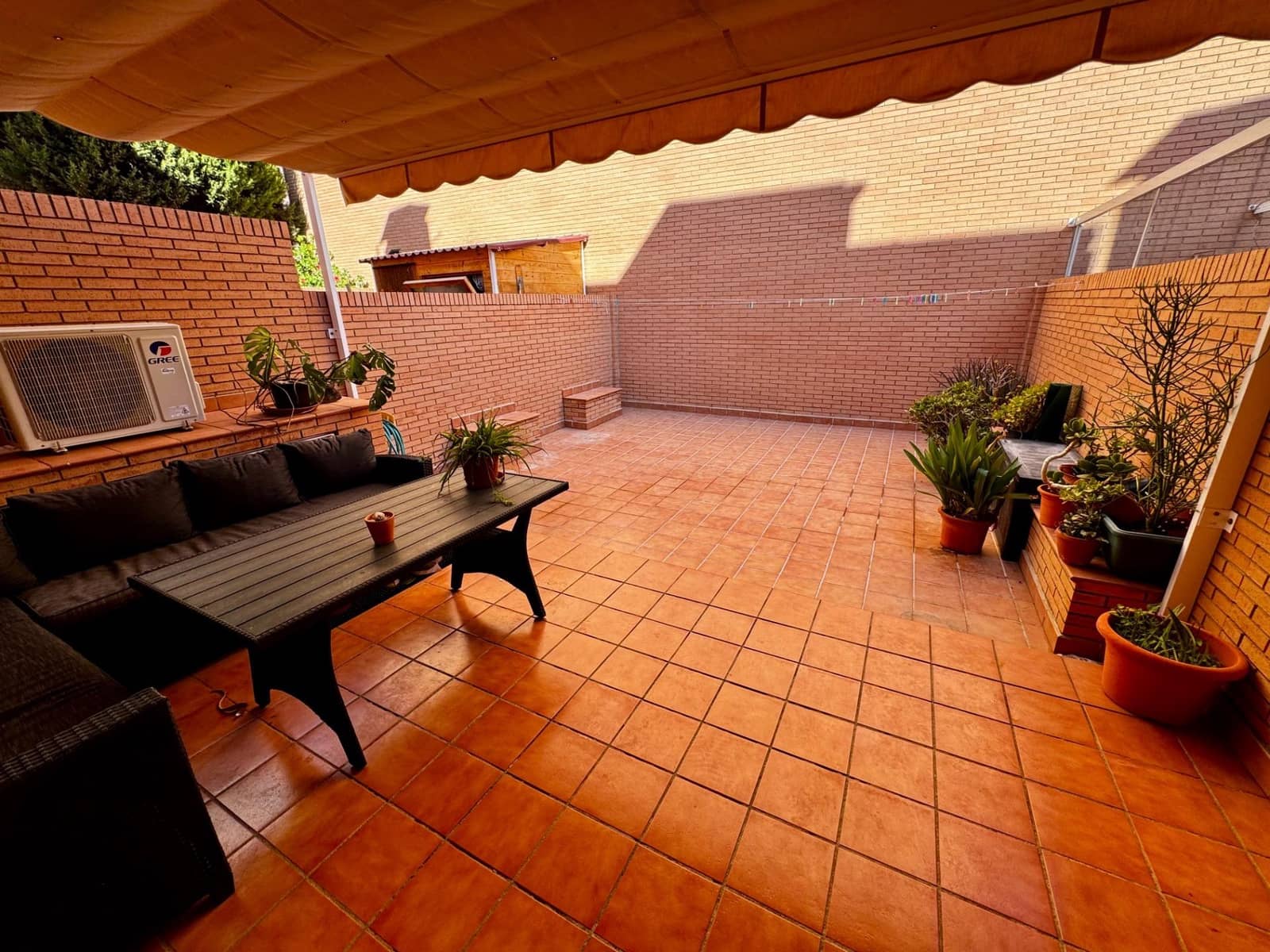 4 sypialnia Dom szeregowy na sprzedaż w Miasto Almeria z garażem - 369 900 € (Ref: 9343424)