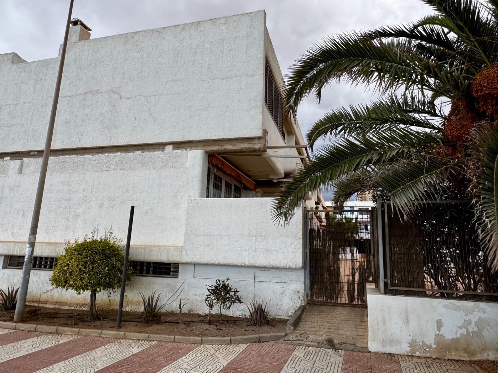 5 makuuhuone Rivitalo myytävänä paikassa Aguadulce (Almeria) mukana uima-altaan - 650 000 € (Ref: 9343425)