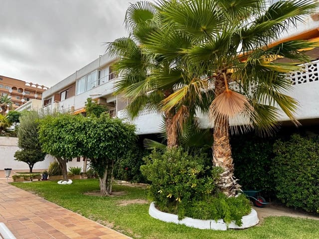 5 makuuhuone Rivitalo myytävänä paikassa Aguadulce (Almeria), Roquetas de Mar mukana uima-altaan - 650 000 € (Ref: 9343425)
