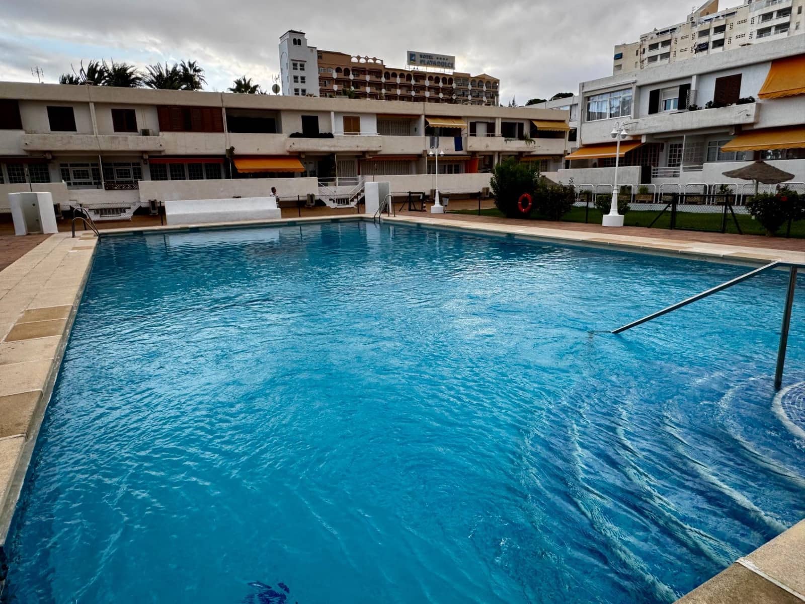 5 makuuhuone Rivitalo myytävänä paikassa Aguadulce (Almeria) mukana uima-altaan - 650 000 € (Ref: 9343425)