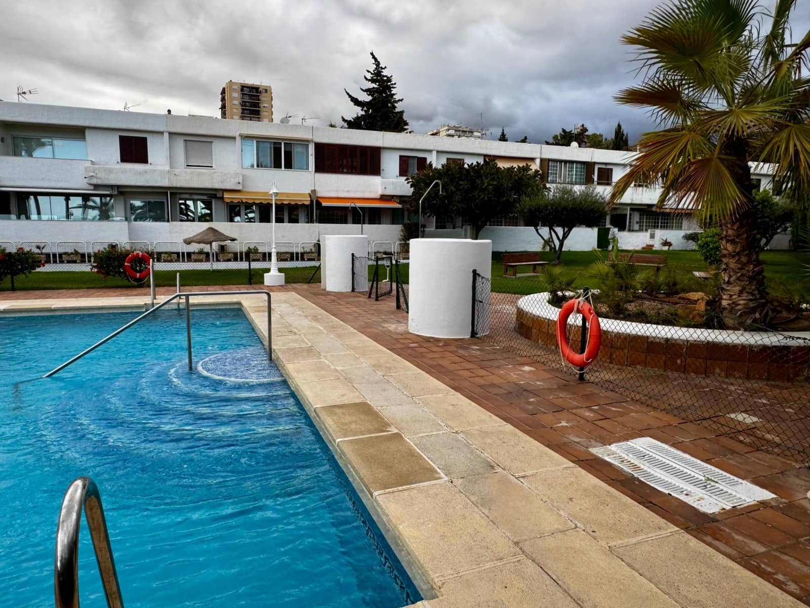 5 makuuhuone Rivitalo myytävänä paikassa Aguadulce (Almeria) mukana uima-altaan - 650 000 € (Ref: 9343425)