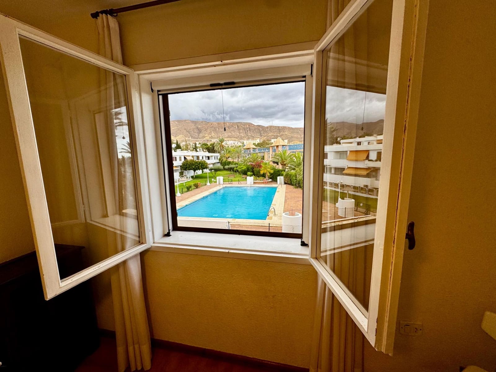 5 makuuhuone Rivitalo myytävänä paikassa Aguadulce (Almeria) mukana uima-altaan - 650 000 € (Ref: 9343425)