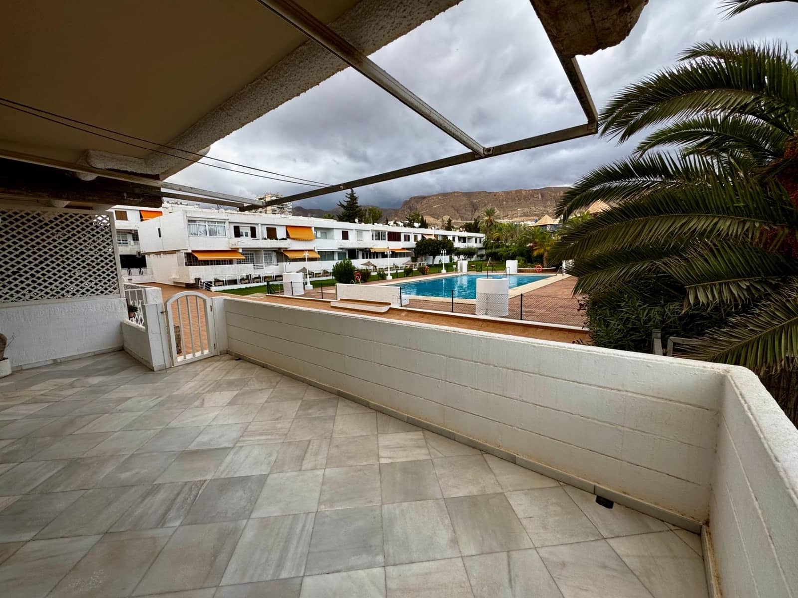 5 makuuhuone Rivitalo myytävänä paikassa Aguadulce (Almeria) mukana uima-altaan - 650 000 € (Ref: 9343425)