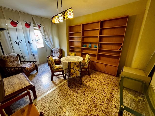 3 chambre Appartement à vendre à Centro, Almería ville avec garage - 260 000 € (Ref: 9343426)