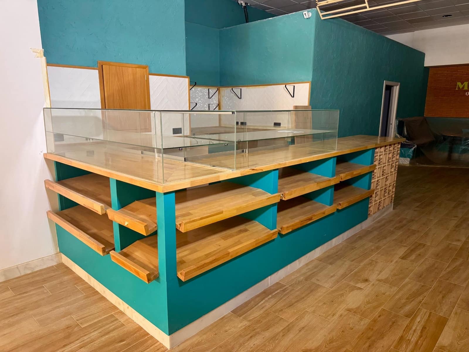 Kommersiell til salgs i Almeria by - € 249 000 (Ref: 9343428)