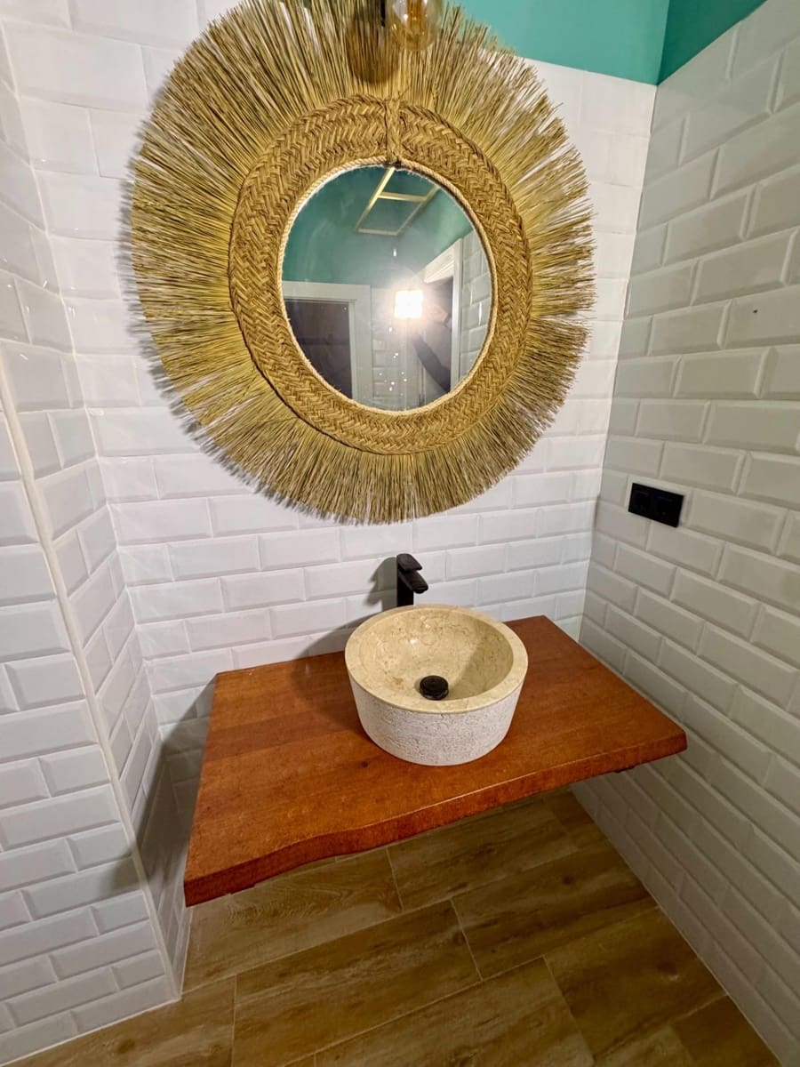 Kommersiell til salgs i Almeria by - € 249 000 (Ref: 9343428)