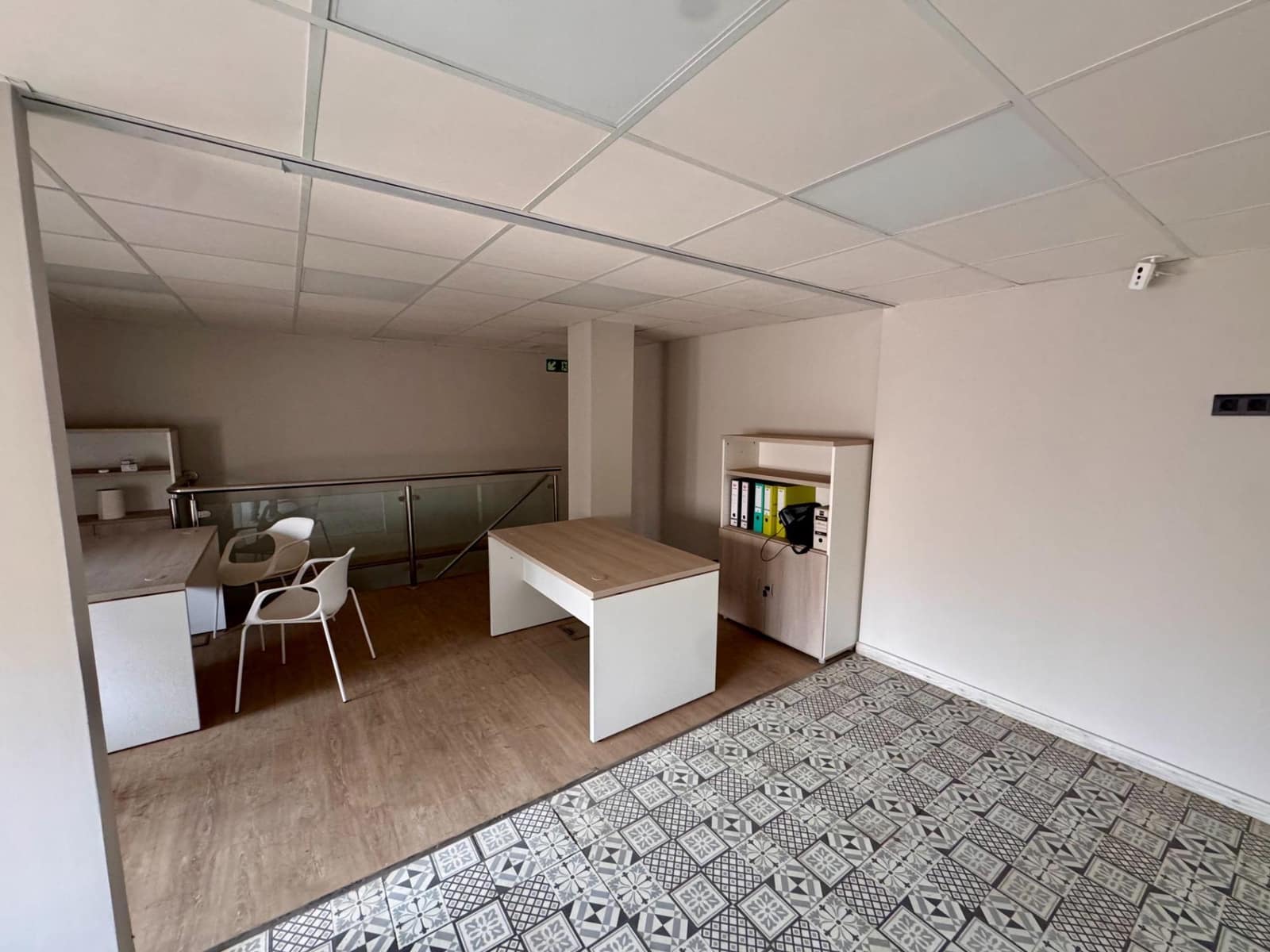 Kommersiell til salgs i Almeria by - € 249 000 (Ref: 9343428)