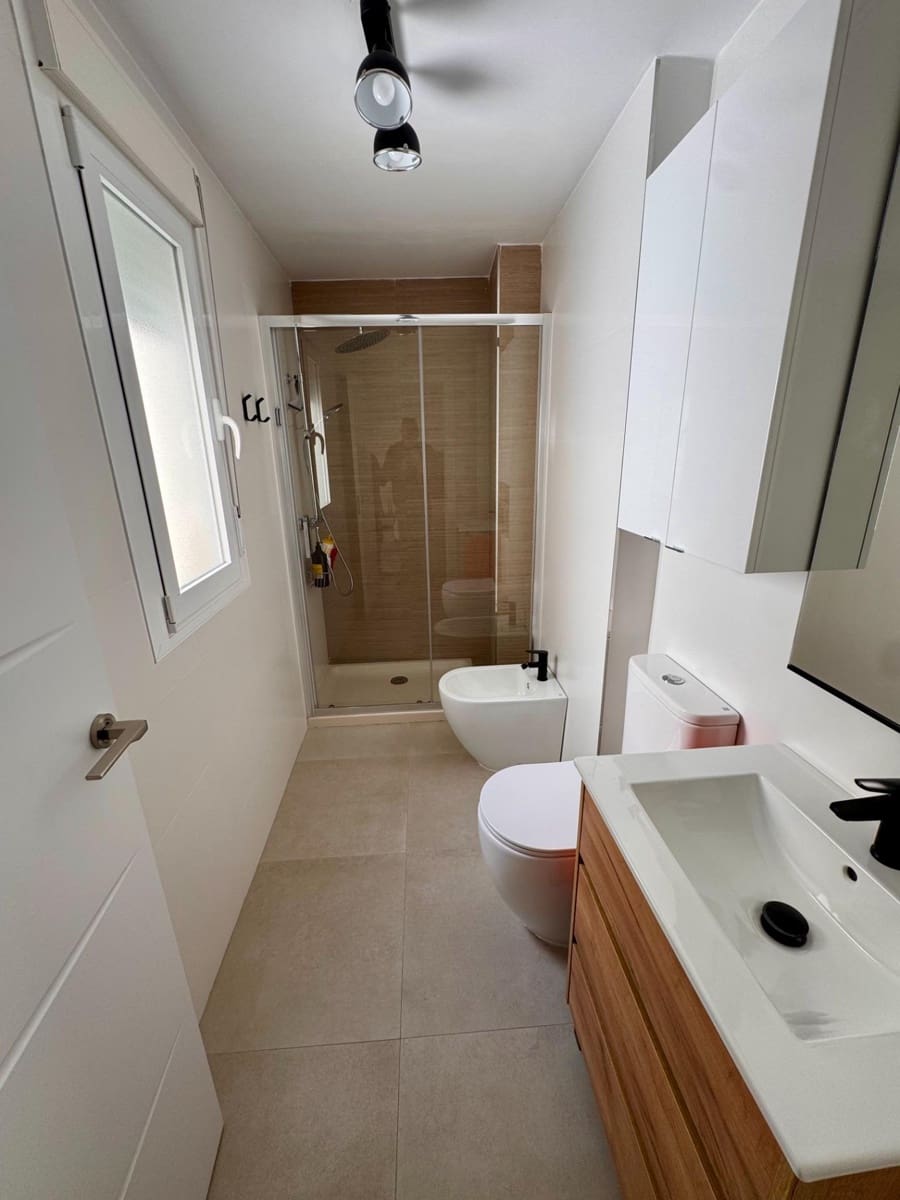 3 slaapkamer Penthouse te koop in Almeria stad - € 235.000 (Ref: 9343431)