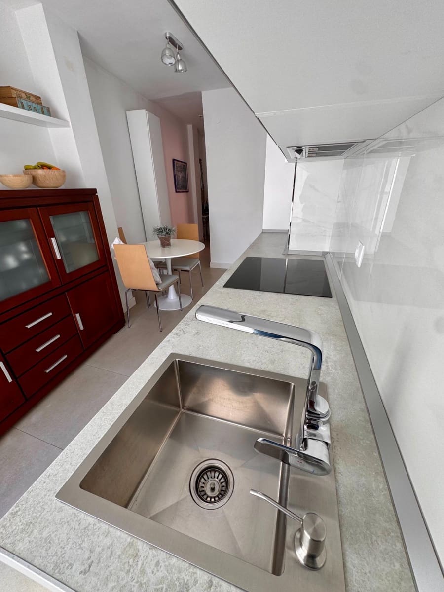 3 slaapkamer Penthouse te koop in Almeria stad - € 235.000 (Ref: 9343431)