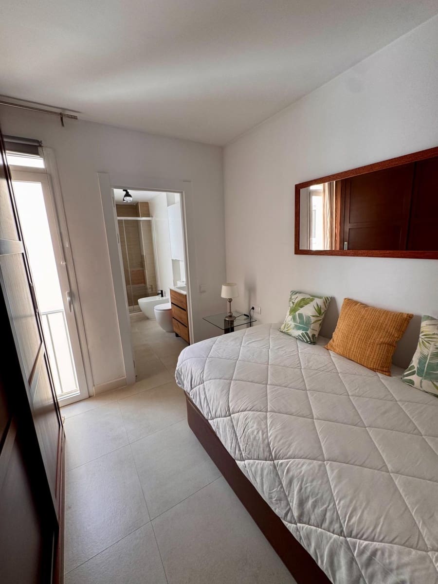 3 slaapkamer Penthouse te koop in Almeria stad - € 235.000 (Ref: 9343431)