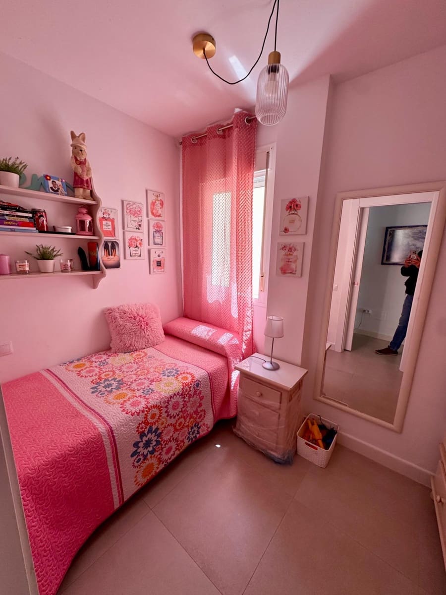 3 slaapkamer Penthouse te koop in Almeria stad - € 235.000 (Ref: 9343431)