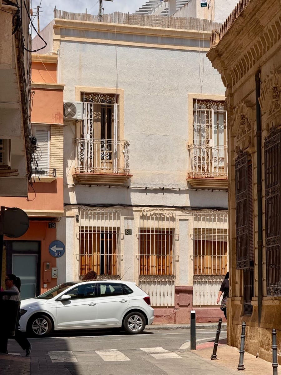 3 slaapkamer Penthouse te koop in Almeria stad - € 235.000 (Ref: 9343431)