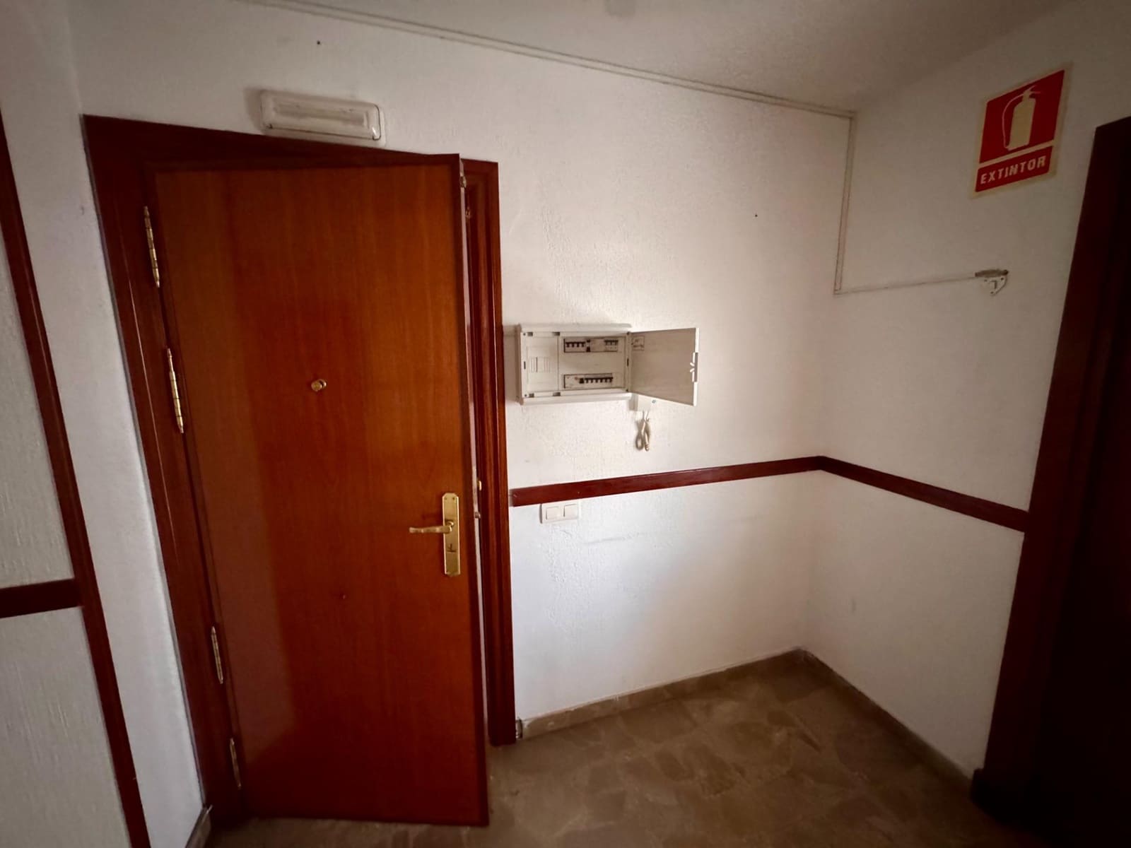 Kontor till salu i Almeria stad - 183 000 € (Ref: 9343438)