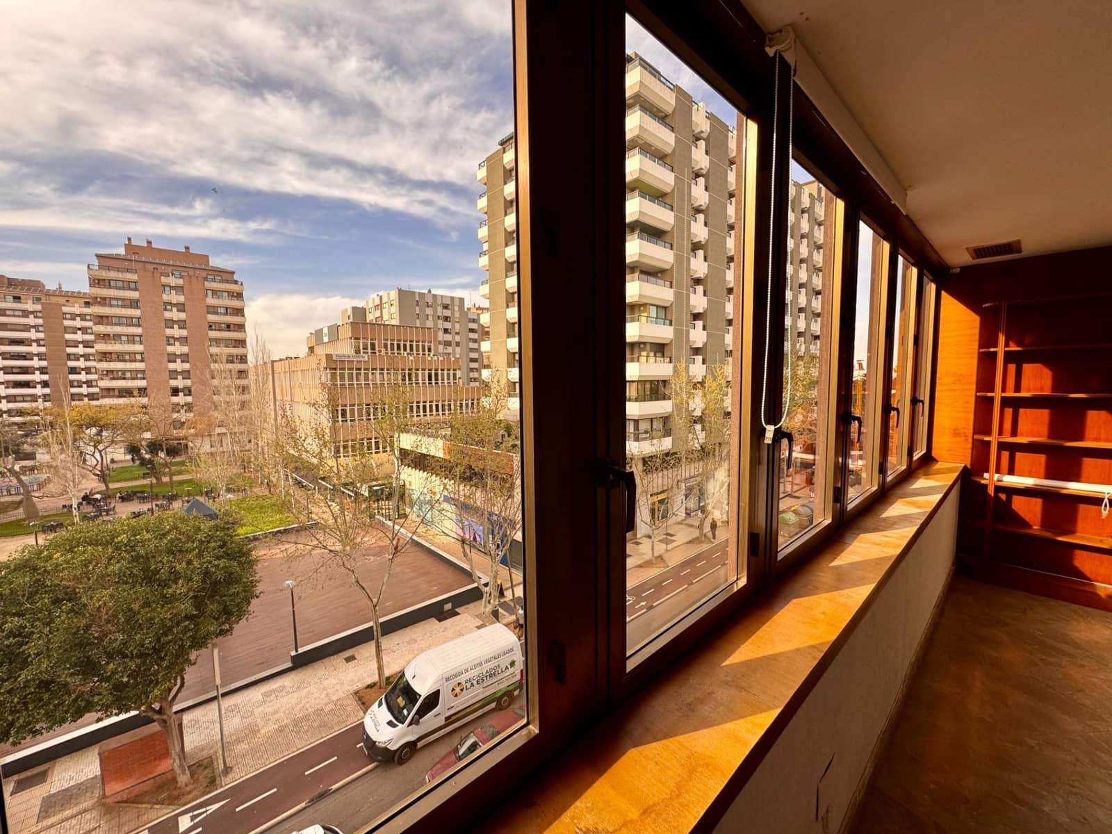 Kontor till salu i Almeria stad - 183 000 € (Ref: 9343438)