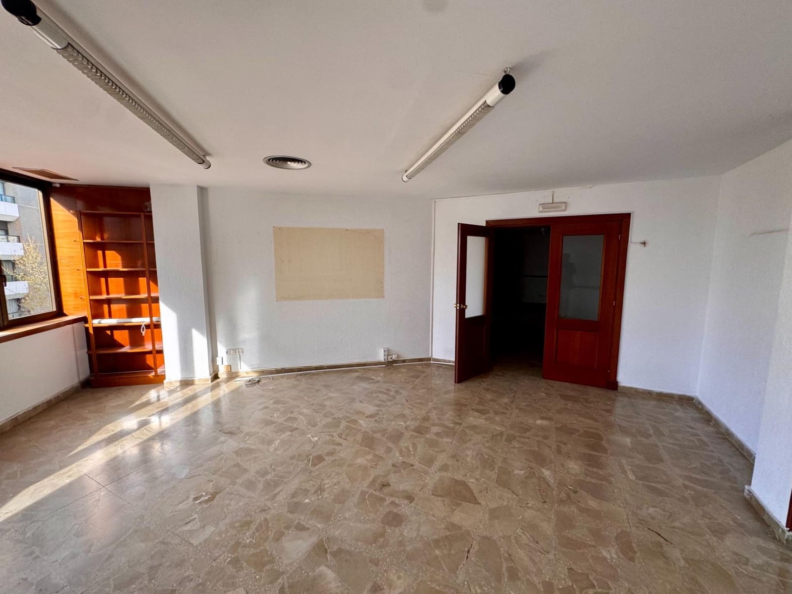 Kontor till salu i Almeria stad - 183 000 € (Ref: 9343438)