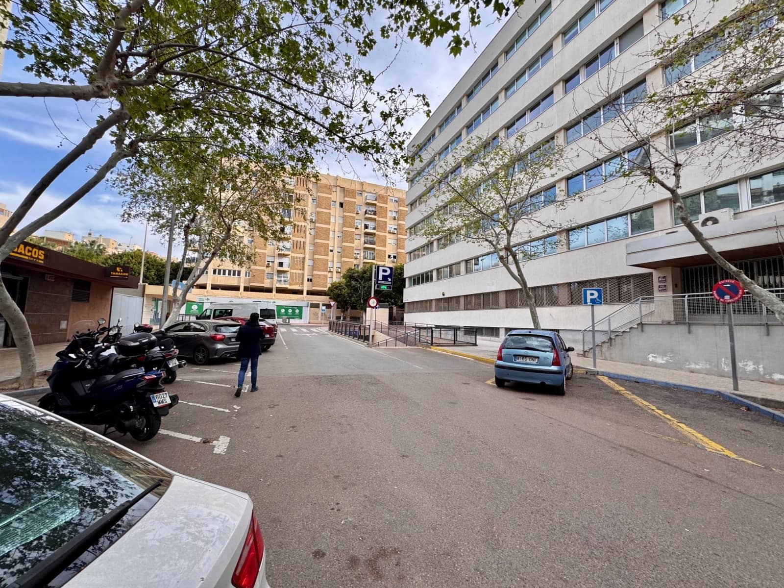 Kontor till salu i Almeria stad - 183 000 € (Ref: 9343438)