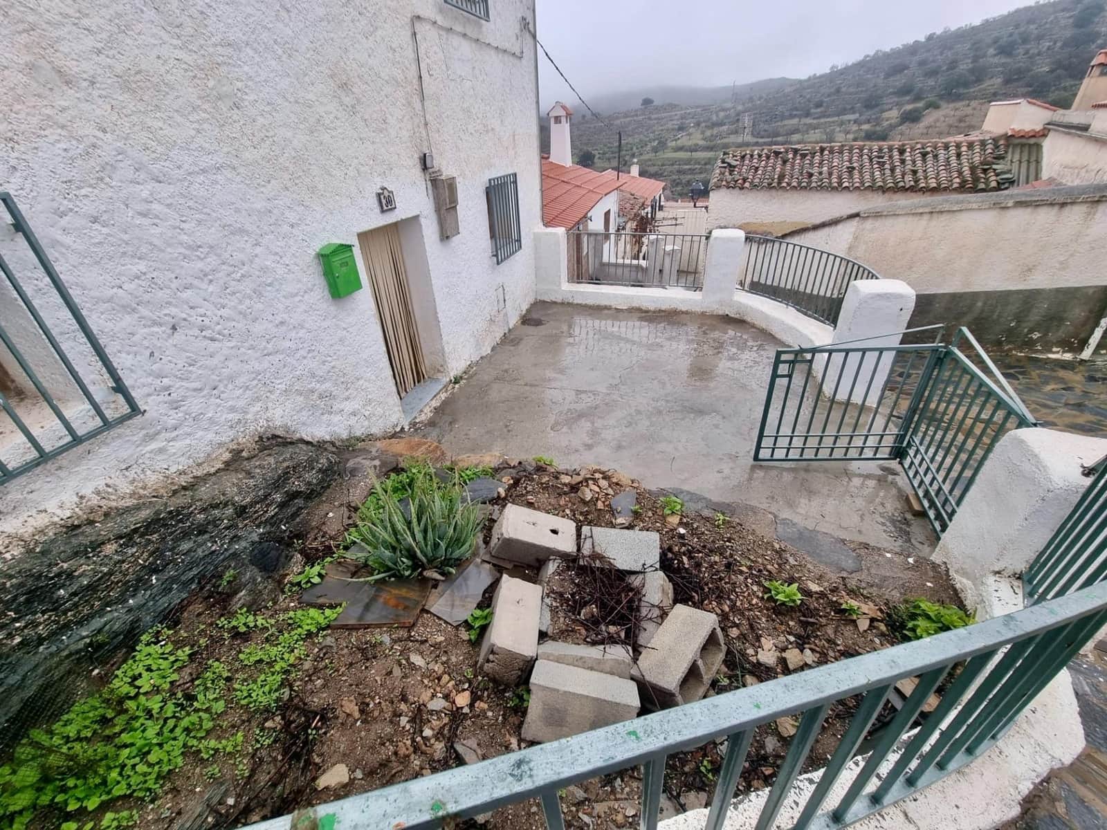 5 slaapkamer Huis te koop in Benizalon - € 60.000 (Ref: 9343441)