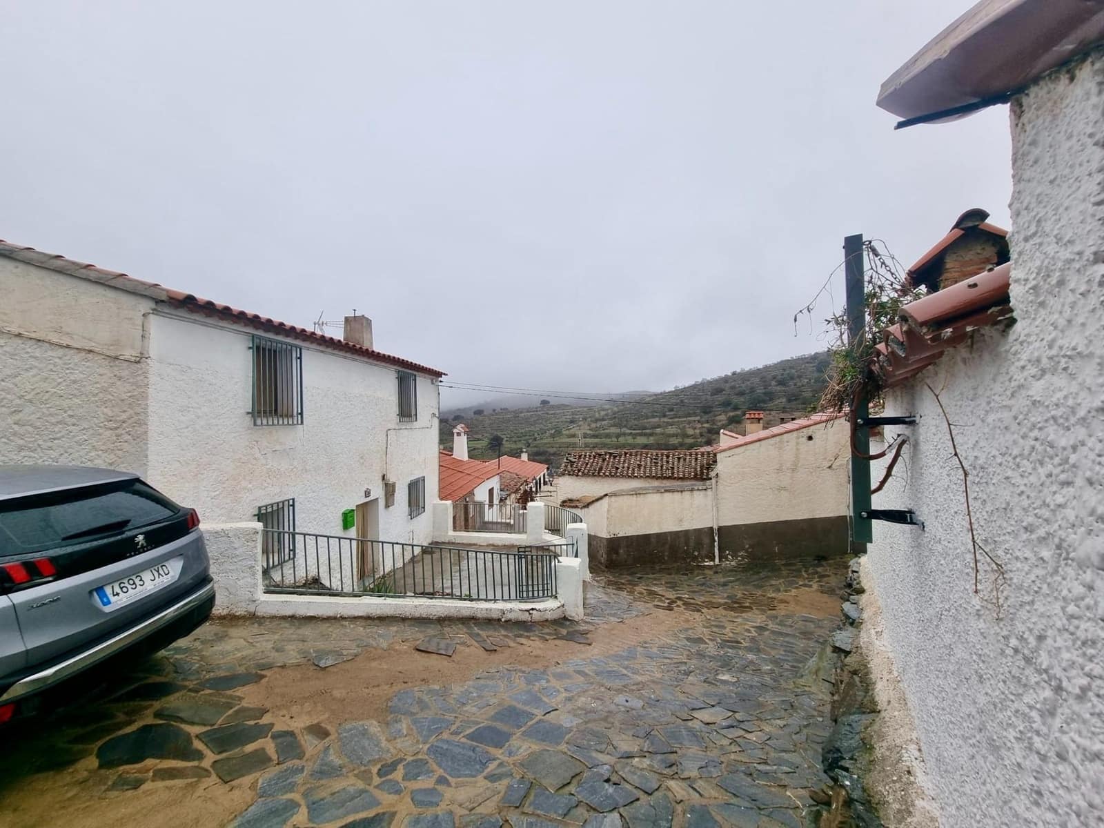 5 slaapkamer Huis te koop in Benizalon - € 60.000 (Ref: 9343441)