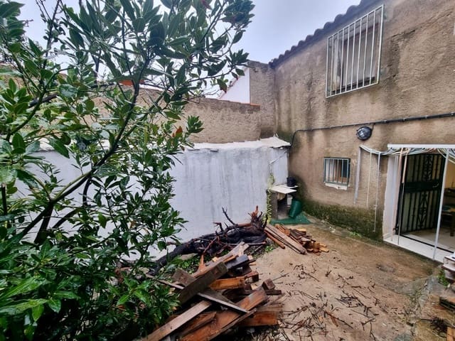 5 soveværelse Byhus til salg i Benizalón - € 60.000 (Ref: 9343441)