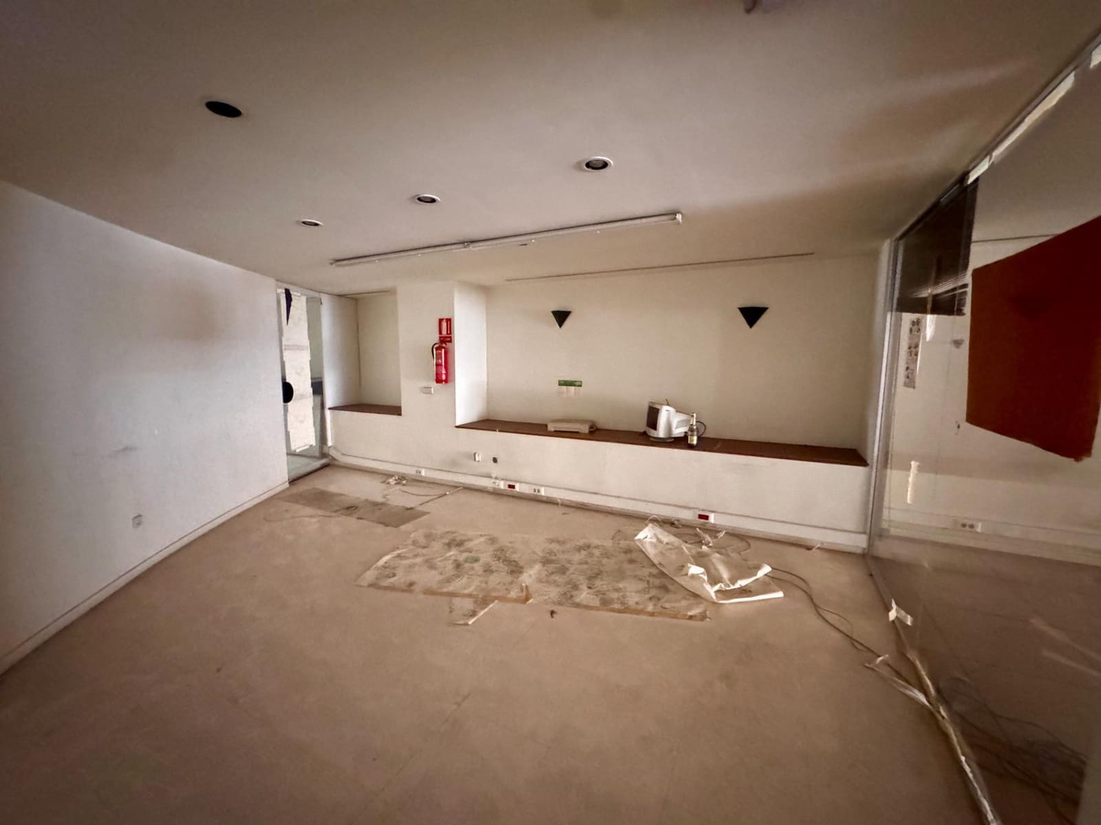 Kaupallinen myytävänä paikassa Almeria kaupunki - 340 000 € (Ref: 9343442)