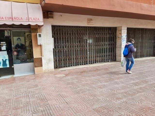 Erhverv til salg i Barrio Alto - San Félix - Oliveros - Altamira, Almería by - € 340.000 (Ref: 9343442)