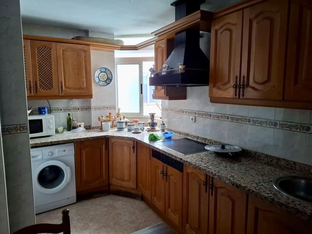 4 soveværelse Lejlighed til salg i Almería by med garage - € 259.000 (Ref: 9343443)