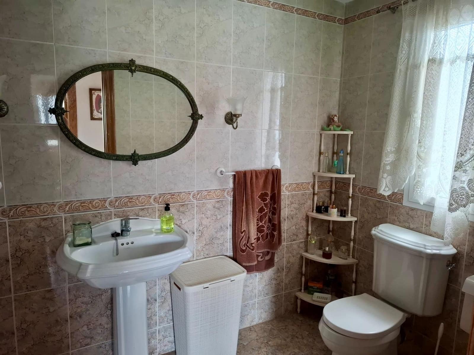 4 makuuhuone Asunto myytävänä paikassa Almeria kaupunki mukana 
autotalli - 259 000 € (Ref: 9343443)