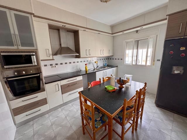 11 soveværelse Finca/Landehus til salg i Almería by - € 350.000 (Ref: 9343448)