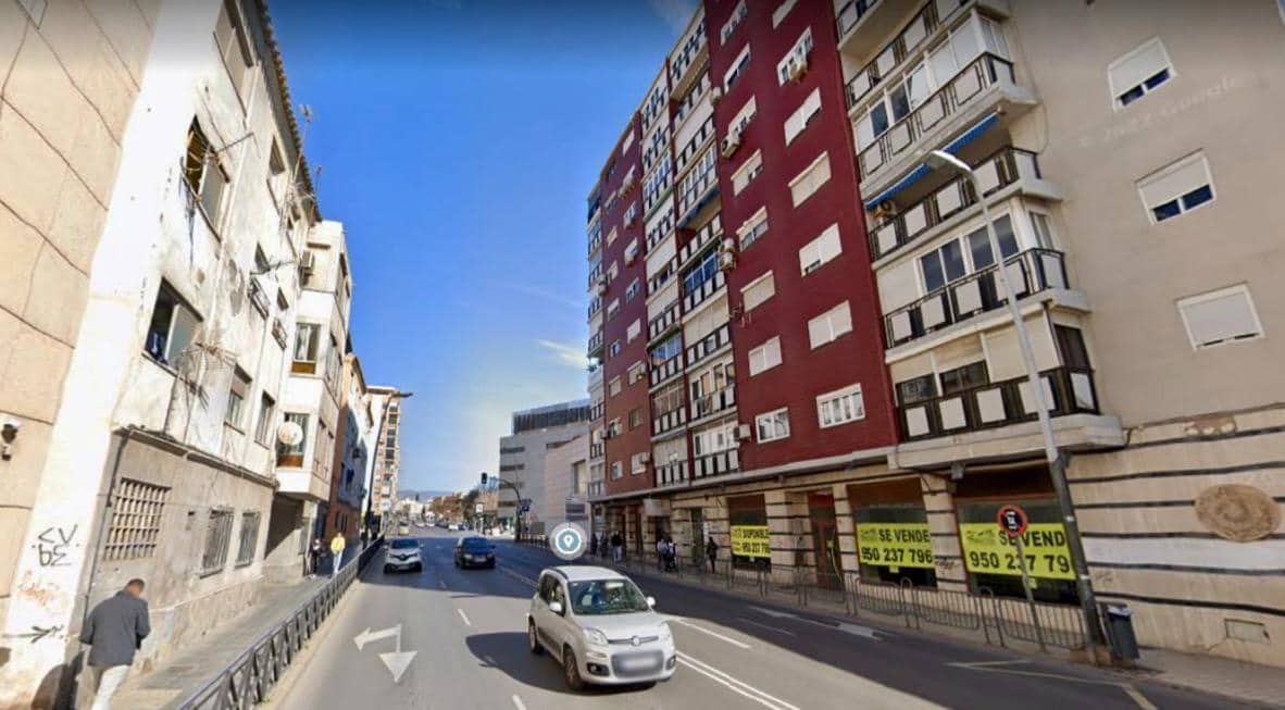 Commercieel te koop in Almeria stad - € 565.000 (Ref: 9343451)