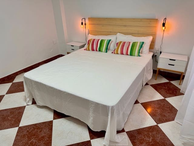 3 chambre Appartement à vendre à Ciudad Jardín - Tagarete - El Zapillo, Almería ville - 319 000 € (Ref: 9353763)