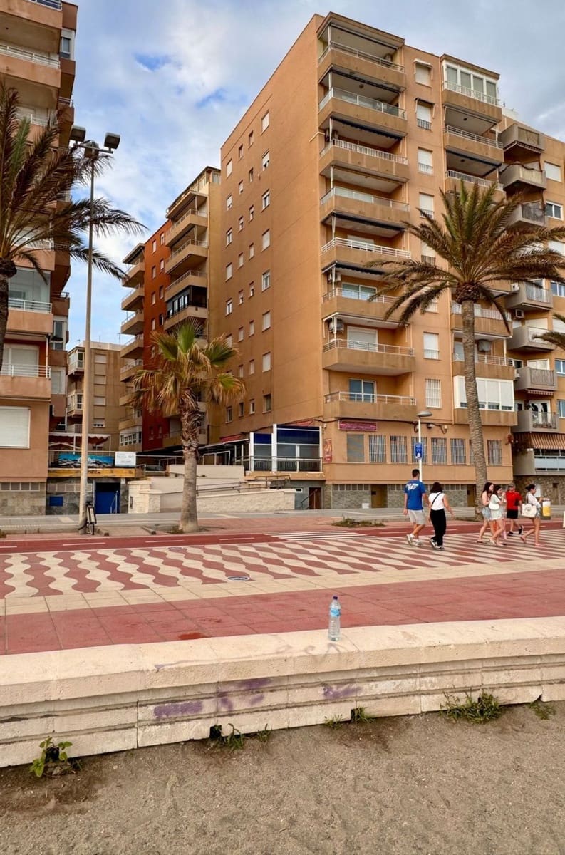 3 chambre Appartement à vendre à Almeria ville - 319 000 € (Ref: 9353763)