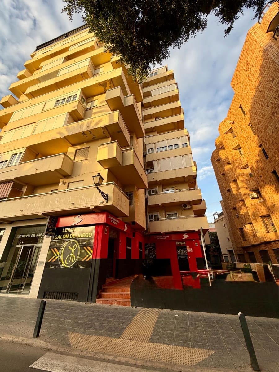 3 makuuhuone Asunto myytävänä paikassa Almeria kaupunki - 190 000 € (Ref: 9367744)