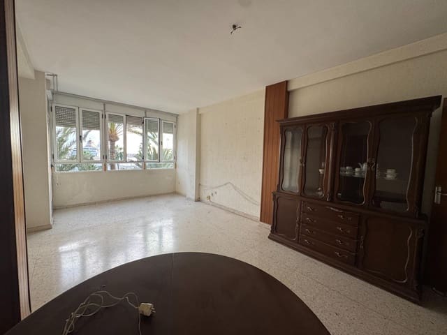 3 makuuhuone Asunto myytävänä paikassa Centro, Almería kaupunki - 190 000 € (Ref: 9367744)