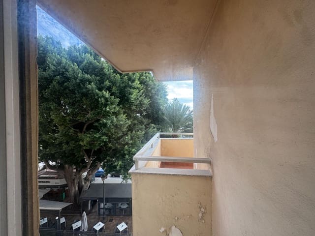 3 makuuhuone Asunto myytävänä paikassa Centro, Almería kaupunki - 190 000 € (Ref: 9367744)